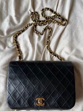 CHANEL Full Flap Chain Gold Shoulder Bag Black MEDIUM 25CM